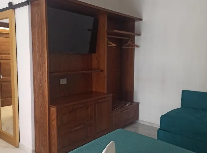 Alle Mura Di San Giovanni Rom